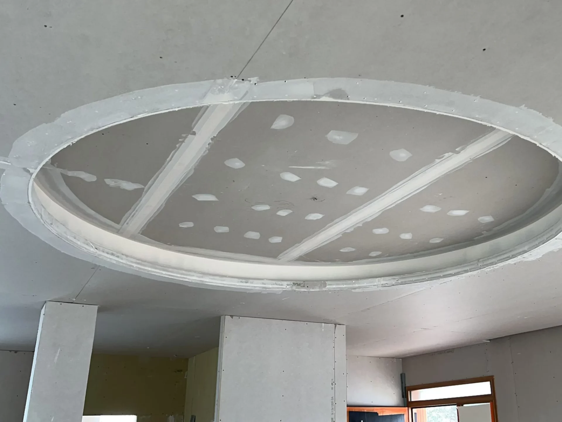 Isotec 34 Platrier Plaquiste A Nimes Plafonds Suspendus 1 Isotec 34 Platrier Plaquiste A Nimes Plafonds Suspendus 1